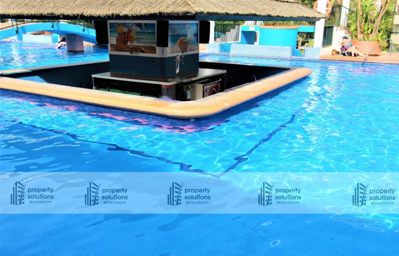 Benalbeach. Apartamento Con Vista Al Mar. Piscina Todo El Año. Primera Linea De Playa. Apartamento *