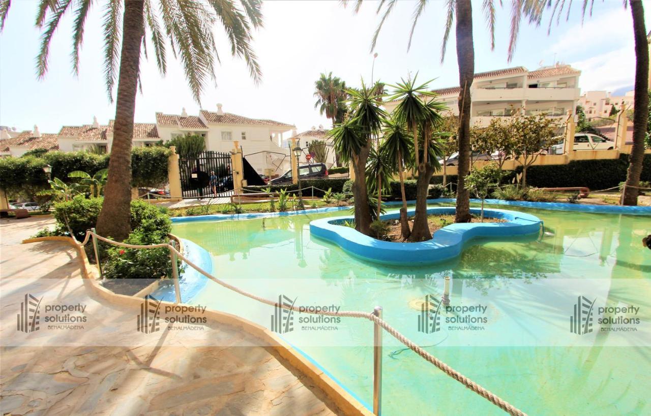 Apartamento Benalbeach. Apartamento Con Vista Al Mar. Piscina Todo El Año. Primera Linea De Playa. Benalmádena